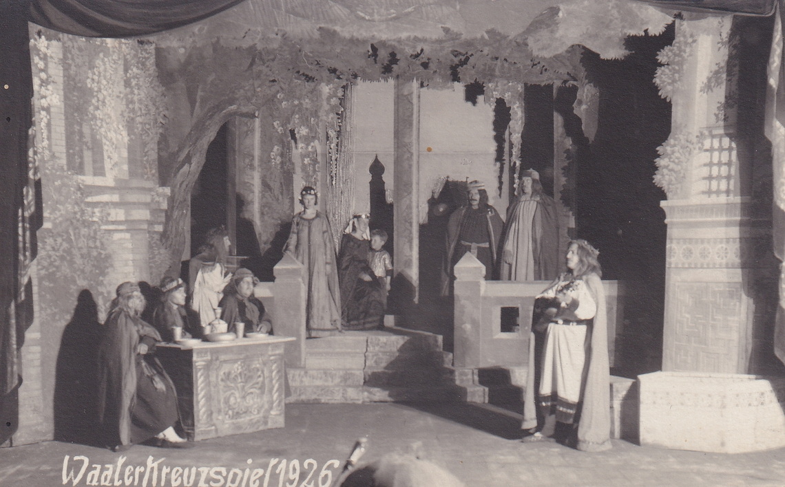 1926 Waaler Kreuzspiel 01